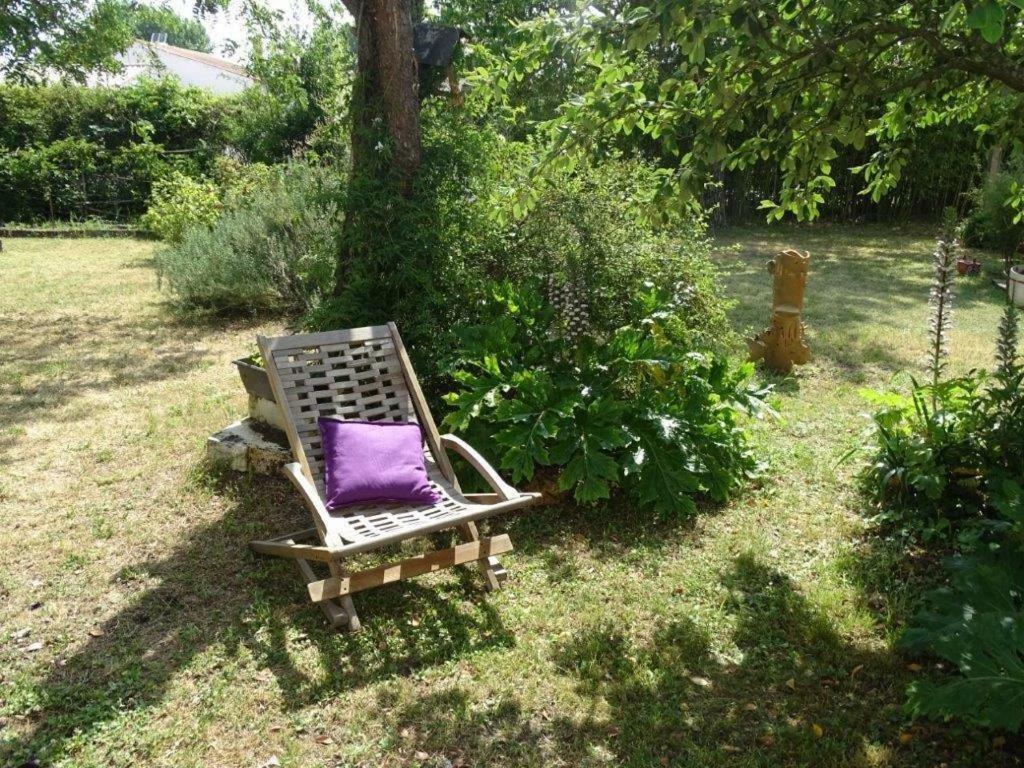 Tilleuls Et Bambous Hotell Saint-Sauveur-d'Aunis Exteriör bild