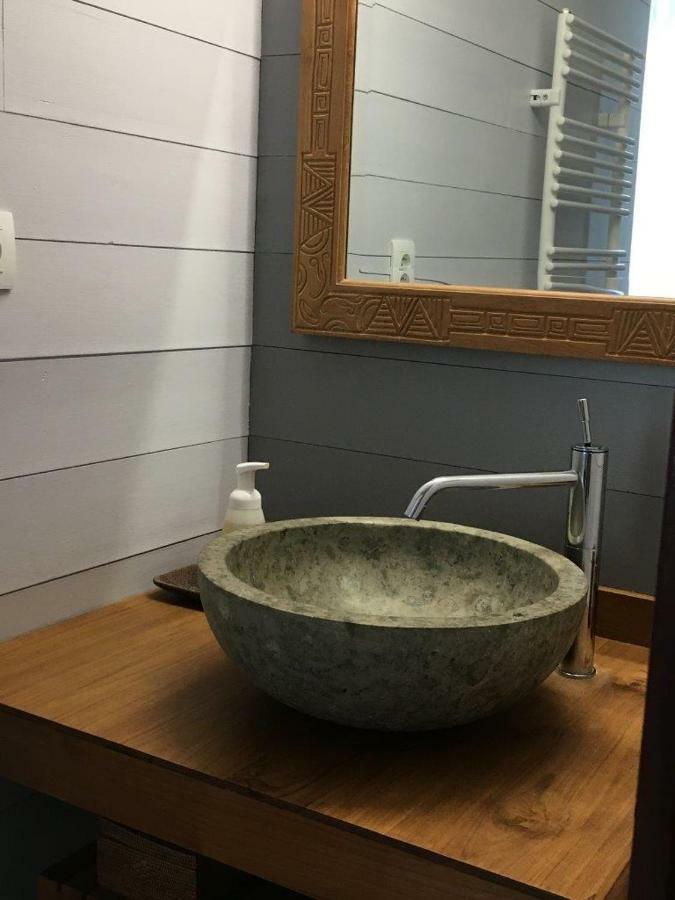 Tilleuls Et Bambous Hotell Saint-Sauveur-d'Aunis Exteriör bild