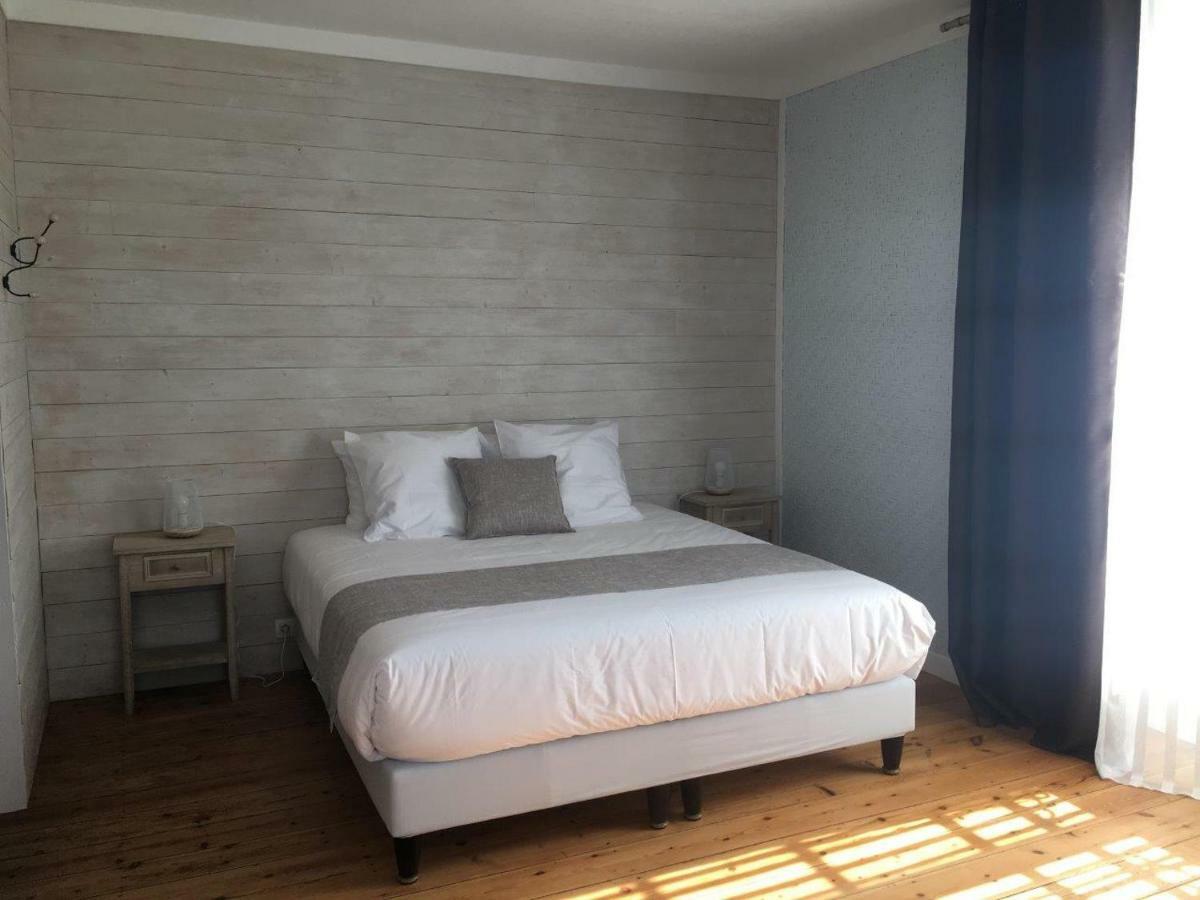 Tilleuls Et Bambous Hotell Saint-Sauveur-d'Aunis Exteriör bild