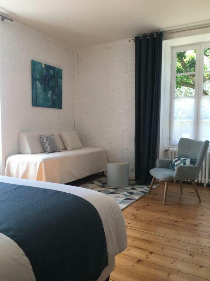 Tilleuls Et Bambous Hotell Saint-Sauveur-d'Aunis Exteriör bild
