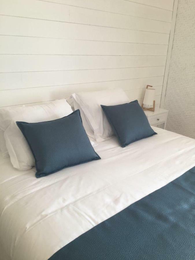 Tilleuls Et Bambous Hotell Saint-Sauveur-d'Aunis Exteriör bild