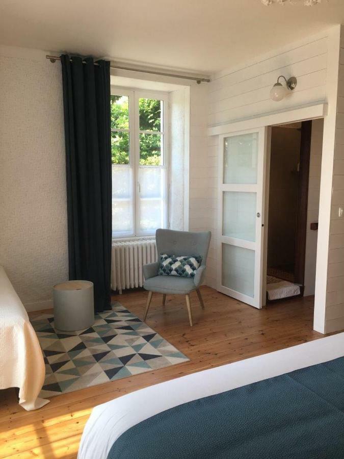 Tilleuls Et Bambous Hotell Saint-Sauveur-d'Aunis Exteriör bild